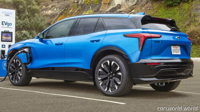 GM destina otros 500 millones de dólares para fabricar más coches de gasolina en Estados Unidos | Carscoops